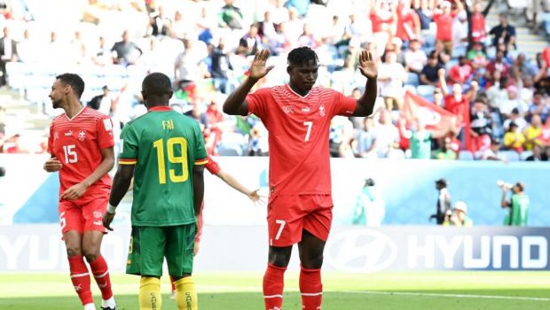 
	De ce nu s-a bucurat atacantul elvețian Breel Embolo după ce a deschis scorul în meciul Elveția - Camerun
