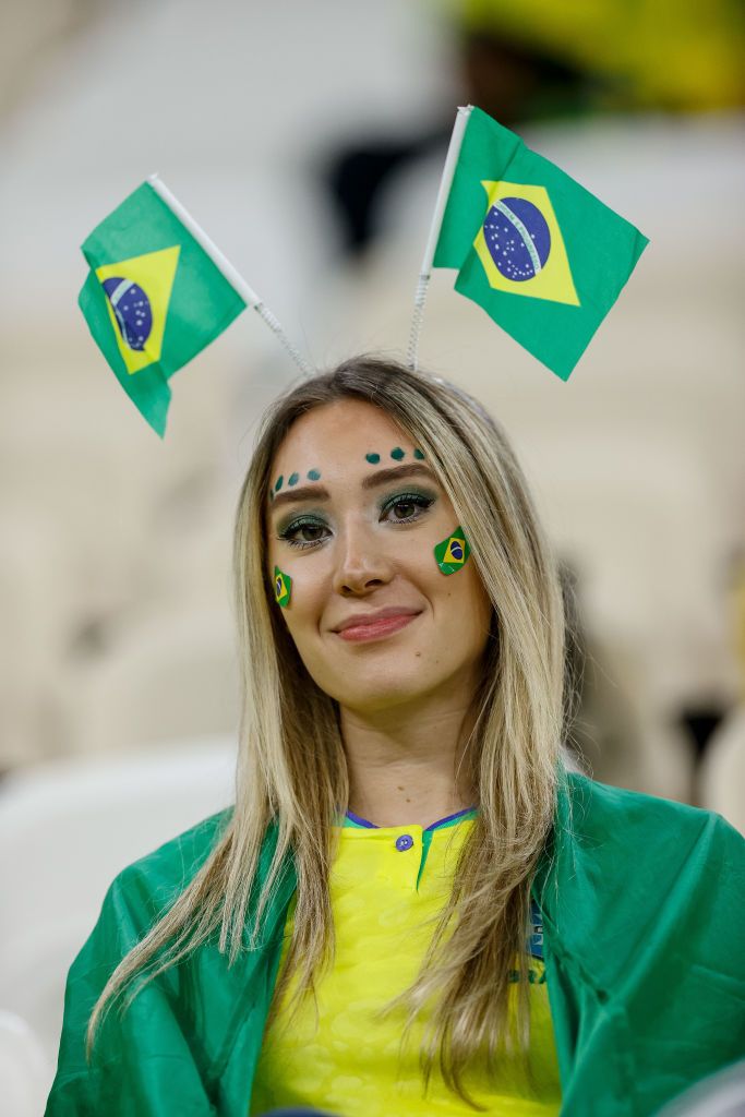 Braziliencele au făcut show în tribune! Au fost ”atracția principală” pentru fotografi la meciul cu Serbia_3