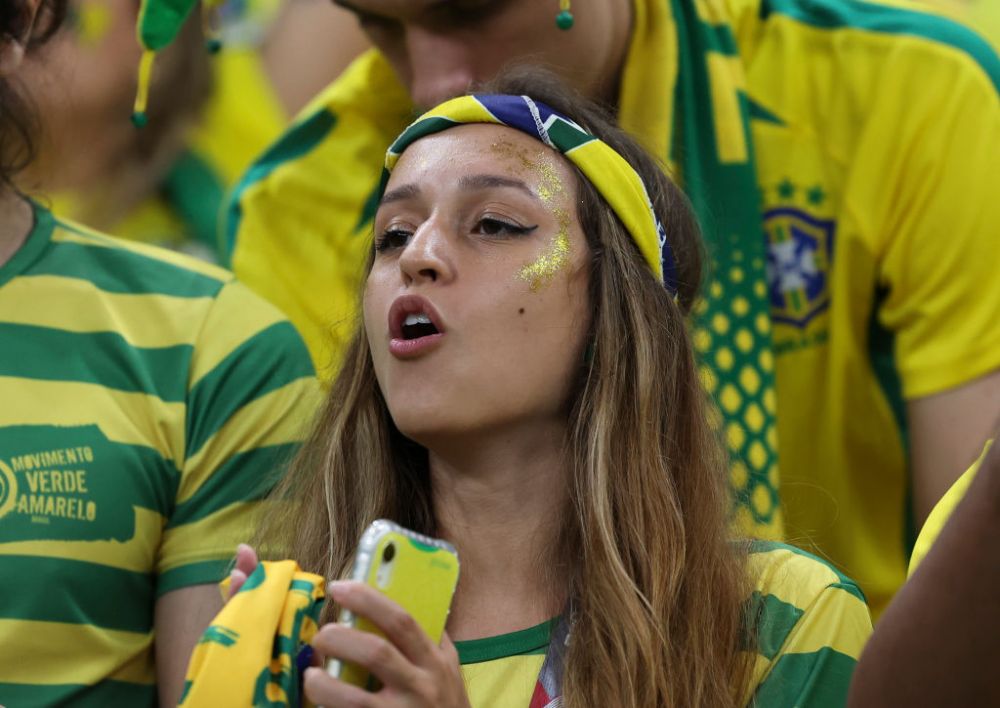 Braziliencele au făcut show în tribune! Au fost ”atracția principală” pentru fotografi la meciul cu Serbia_22