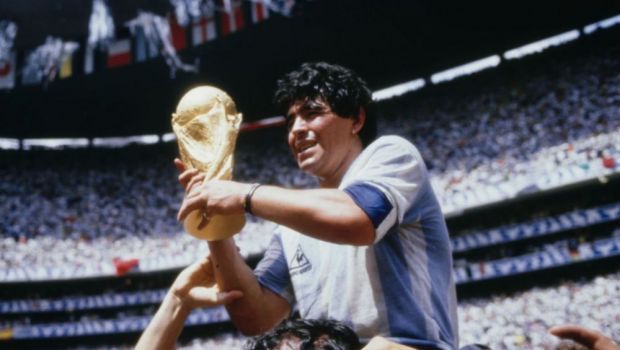 
	Doi ani de la moartea legendarului Diego Maradona! Ce a spus Leo Messi despre primul Mondial fără D10S
