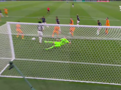 Gol anulat pentru Ecuador! Estupian a marcat la ultima fază a primei reprize, numai că arbitrul a... Gol anulat pentru Ecuador! Estupian a marcat la ultima fază a primei reprize, numai că arbitrul a..._2546