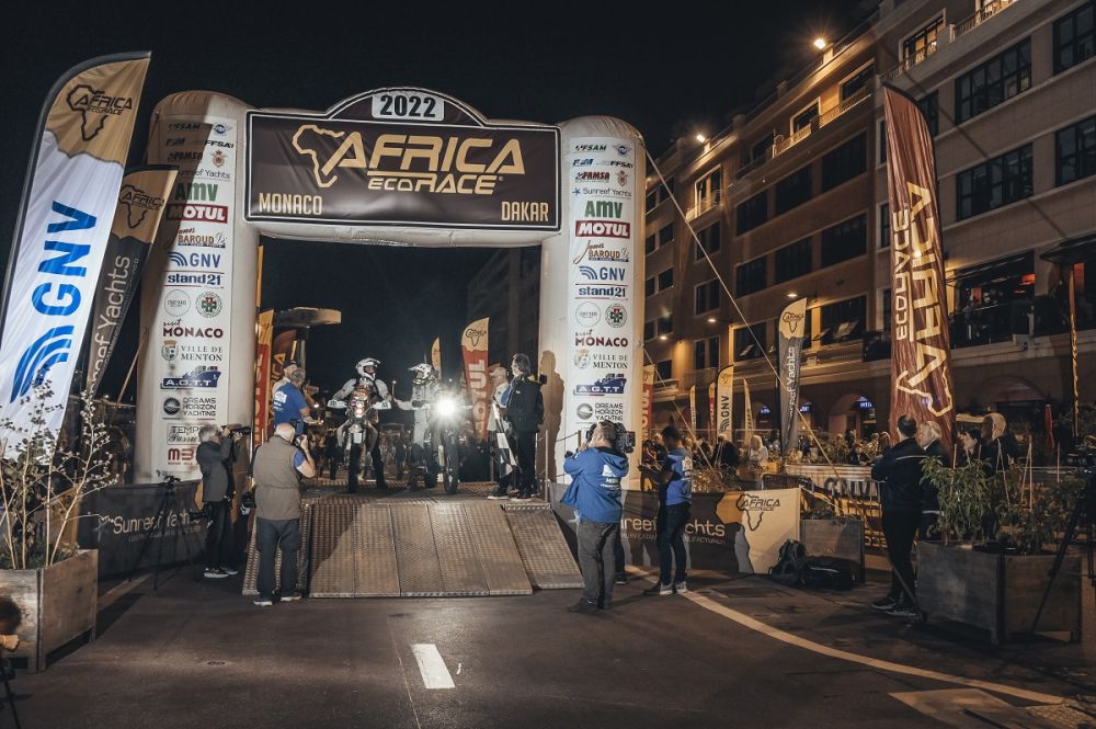 Nimeni nu i-a putut sta în cale! Interviu cu Ionuț Florea, locul II la „adevărata cursă de la Dakar”: „Am plâns în hohote la linia de finish”_5