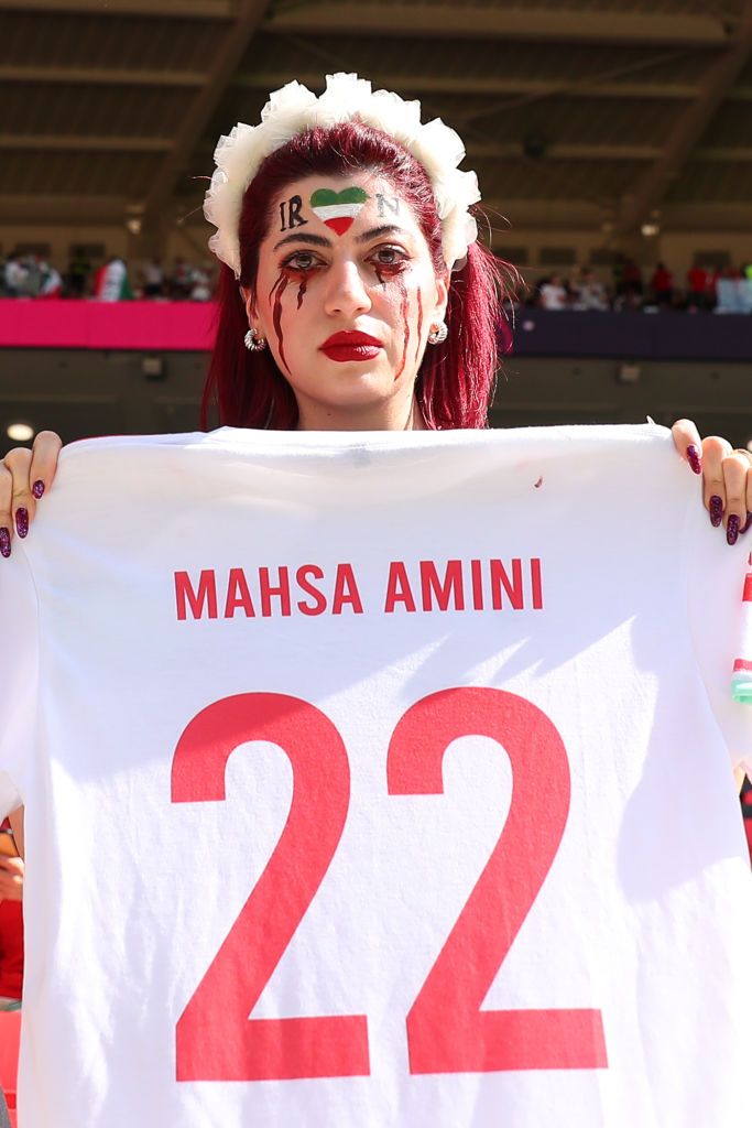 Iranienii o plâng pe Masha Amini, fata ucisă de regimul de la Teheran! Imagini emoționante în Qatar_3