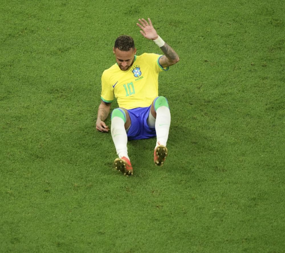 Intrarea care l-a scos din joc pe Neymar! Imaginile greu de privit pentru suporterii Braziliei _3