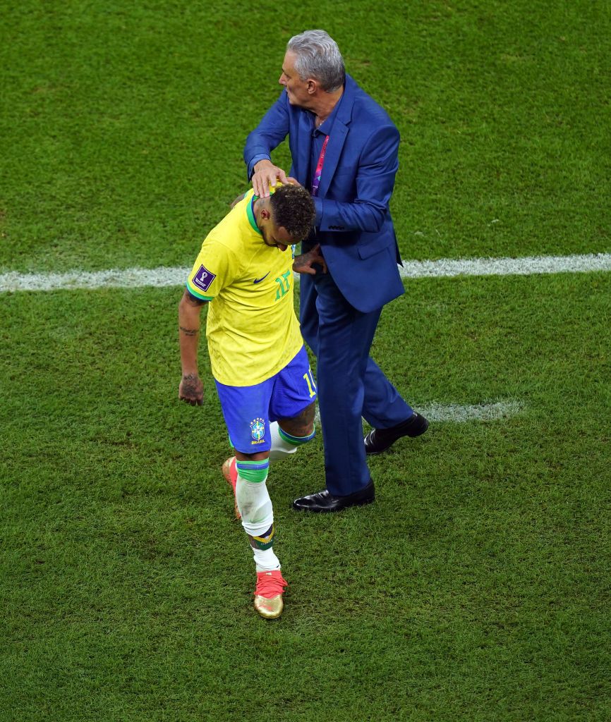 Intrarea care l-a scos din joc pe Neymar! Imaginile greu de privit pentru suporterii Braziliei _5