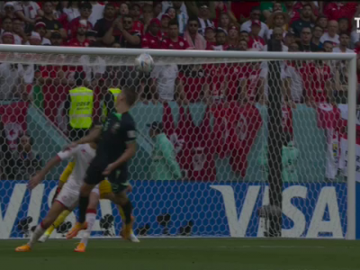 GOOOOL Australia! Goodwin avansează în flancul stâng, apoi centrează în fața porții de unde... GOOOOL Australia! Goodwin avansează în flancul stâng, apoi centrează în fața porții de unde..._2574