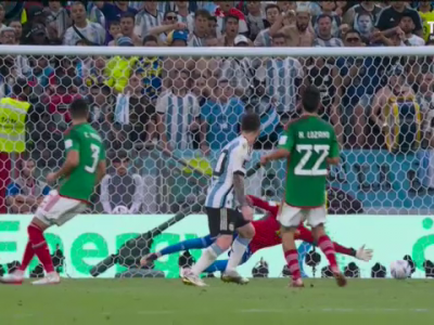 GOOOL Argentina! Lionel Messi deschide scorul cu un șut puternic din afara careului! GOOOL Argentina! Lionel Messi deschide scorul cu un șut puternic din afara careului! _2614