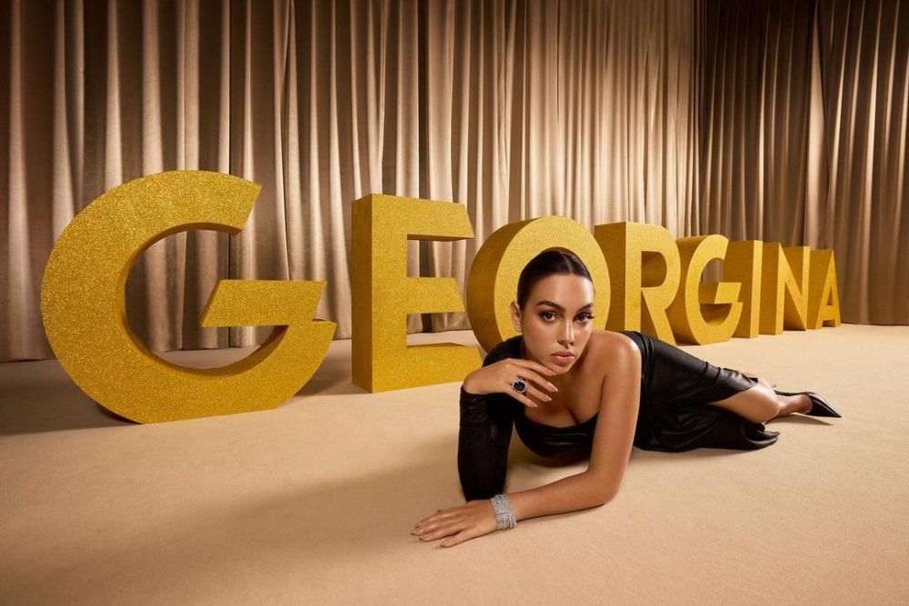 Georgina Rodriguez, pe stilul bling-bling! A apărut 'imbrăcată în bani' într-un cazino cu o geantă de peste 350.000 de euro _99
