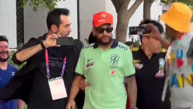 
	O sosie a lui Neymar i-a păcălit pe americanii de la FOX: &quot;Se plimbă pe străzile din Doha!&quot;
