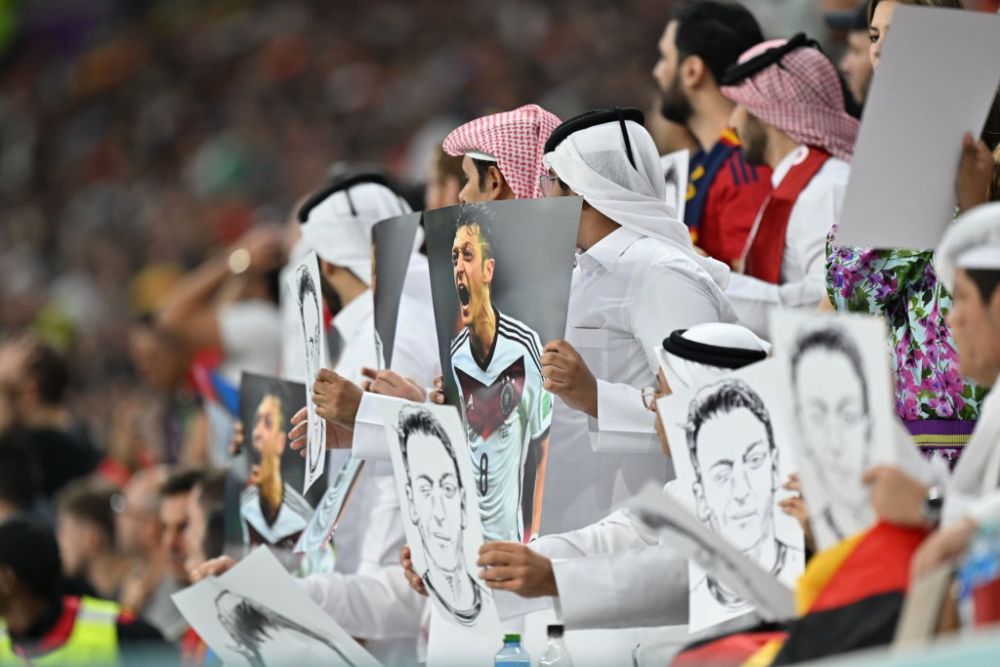 Qatarul, răspuns pentru Germania prin intermediul fanilor plătiți: ”Le ridicați și puneți mâna la gură”_1