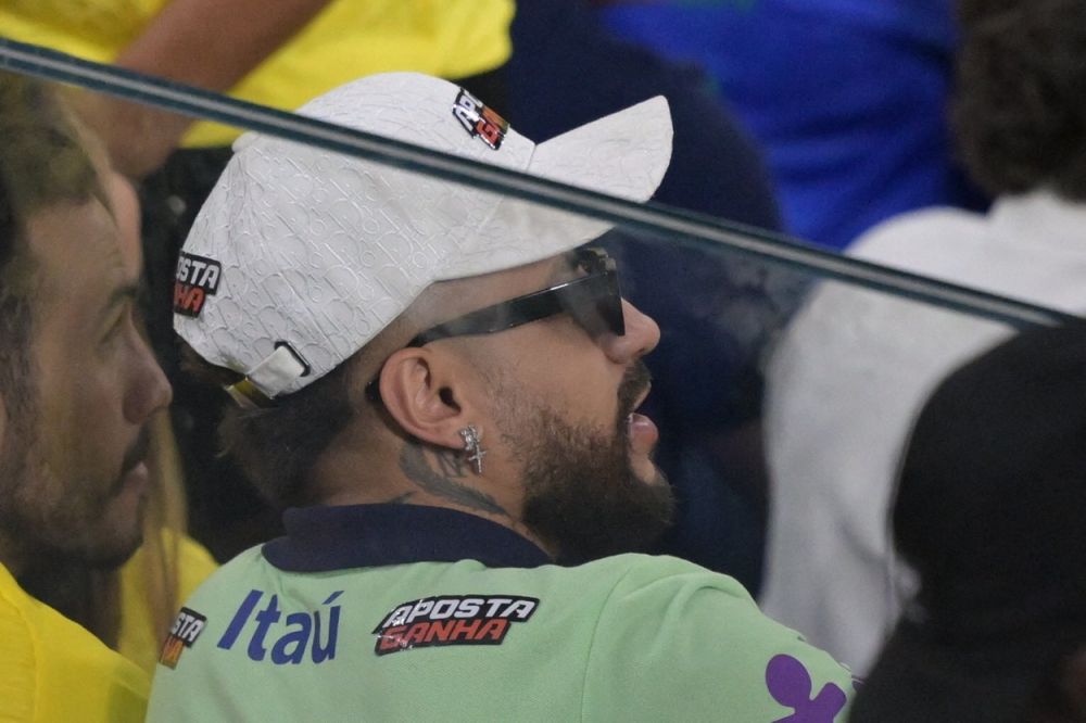 Fanii Braziliei au uitat de meci! S-au pozat cu ”Neymar”, în timpul partidei Brazilia - Elveția_6