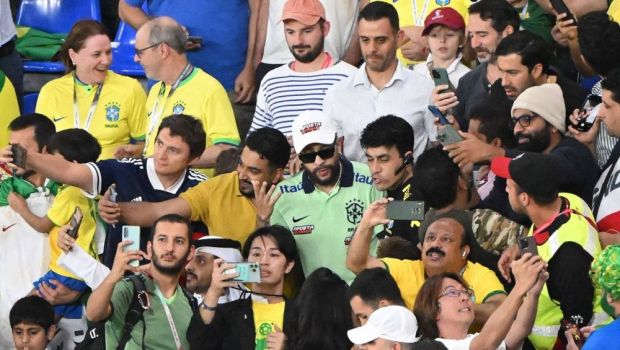 
	Fanii Braziliei au uitat de meci! S-au pozat cu &rdquo;Neymar&rdquo;, în timpul partidei Brazilia - Elveția
