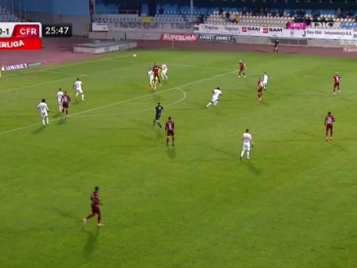GOOOOL CFR! Andrei Burcă execută o lovitură liberă de la mare distanță, centrându-i lui Janga,... GOOOOL CFR! Andrei Burcă execută o lovitură liberă de la mare distanță, centrându-i lui Janga,..._2776