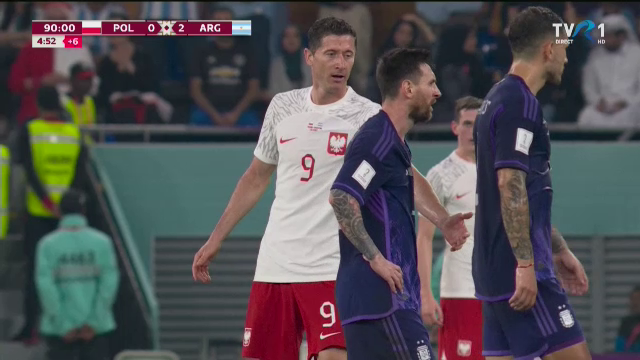 S-a supărat Messi pe Lewandowski că i-a luat locul la Barcelona? Starul argentinian nu a vrut să dea mâna cu atacantul polonez în timpul meciului_29