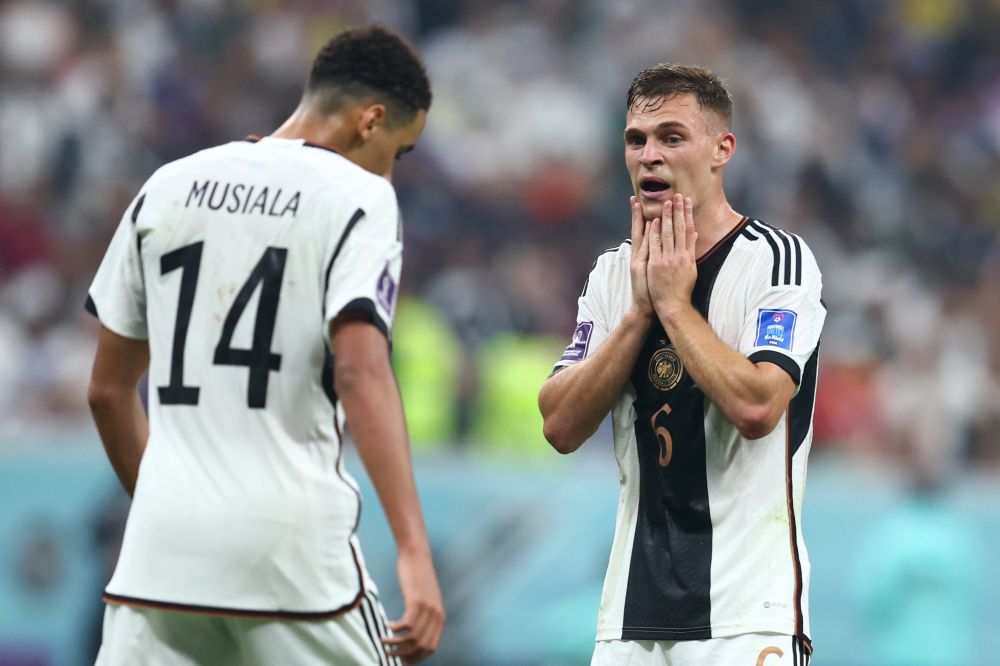 Bild face praf naționala Germaniei după o nouă umilință: "Am ajuns piticii fotbalului! Cât de rușinos"_3