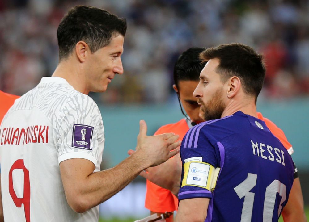 Robert Lewandowski a dezvăluit ce i-a spus lui Leo Messi după ce argentinianul l-a lăsat cu mâna întinsă_16