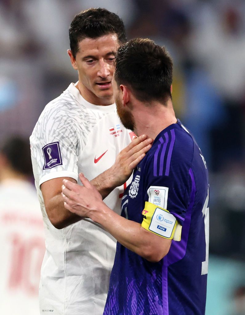 Robert Lewandowski a dezvăluit ce i-a spus lui Leo Messi după ce argentinianul l-a lăsat cu mâna întinsă_9