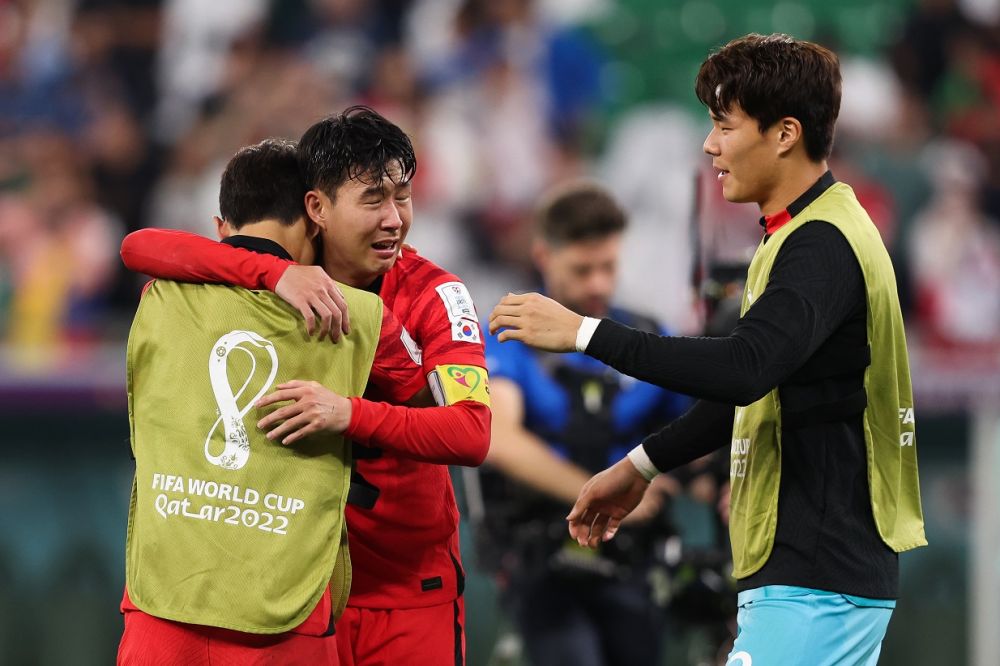 Reacția lui Son Heung-min după calificarea Coreei de Sud în optimile de finală ale Cupei Mondiale_15