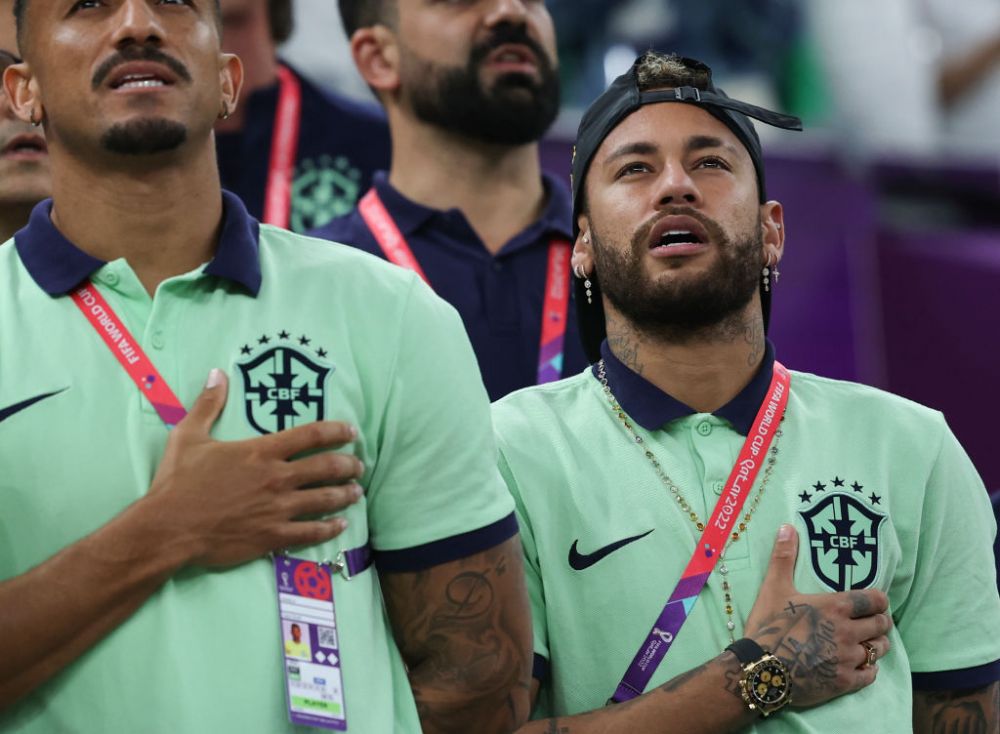 Cum a fost surprins Neymar în tribune, la meciul dintre Camerun și Brazilia_12