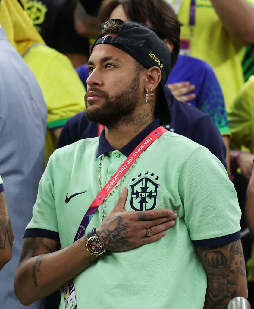 Cum a fost surprins Neymar în tribune, la meciul dintre Camerun și Brazilia_13