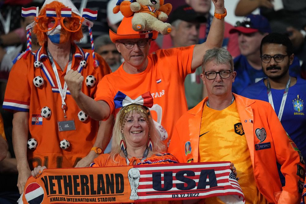 CM 2022 | Cele mai tari poze din Olanda - SUA! Cum s-au prezentat suporterii celor două naționale_14