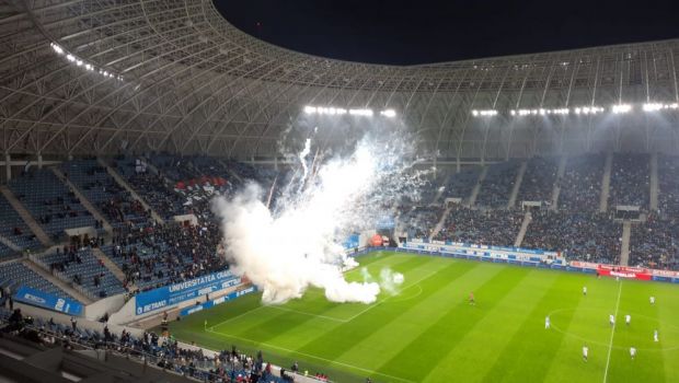 
	Atmosferă &bdquo;incendiară&rdquo; la Craiova. Arbitrul a oprit de trei ori meciul în 10 minute și i-a trimis pe jucători la vestiare&nbsp;
