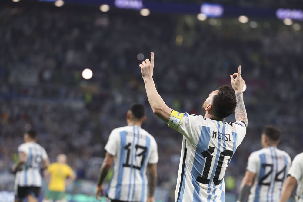 Cele mai tari poze cu Leo Messi din Argentina - Australia. Câți jucători îl înconjurau în momentul în care a deschis scorul_2