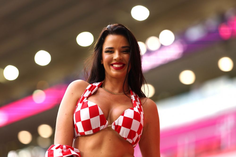 ”Miss Croația” a stârnit controverse la Mondial! Motivul pentru care a fost fotografiată de mai mulți qatarezi_17