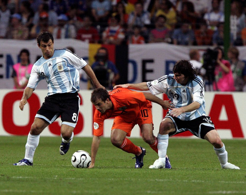 „Am jucat împotriva lui și am plâns! Acum poate fi oprit!” Jucătorul care l-a înfruntat pe Leo Messi are încredere în naționala Olandei _3