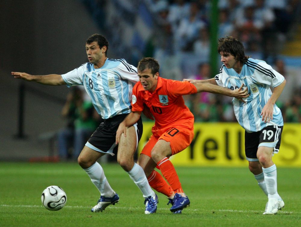 „Am jucat împotriva lui și am plâns! Acum poate fi oprit!” Jucătorul care l-a înfruntat pe Leo Messi are încredere în naționala Olandei _4