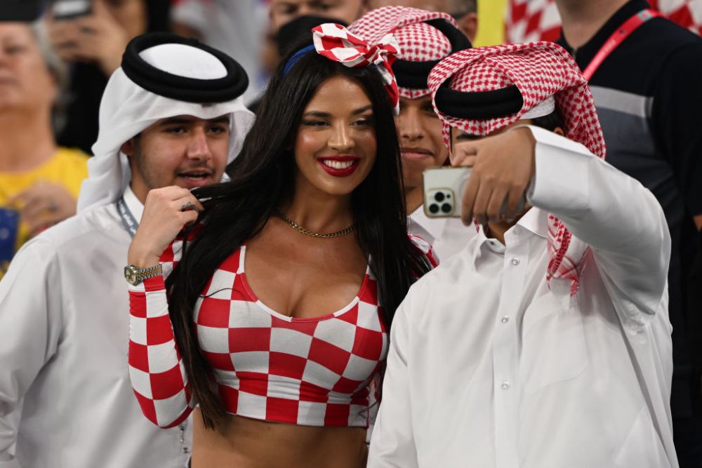 ”Miss Croația” a atras toate privirile în tribune! Cum și-a făcut apariția la meciul cu Japonia_29