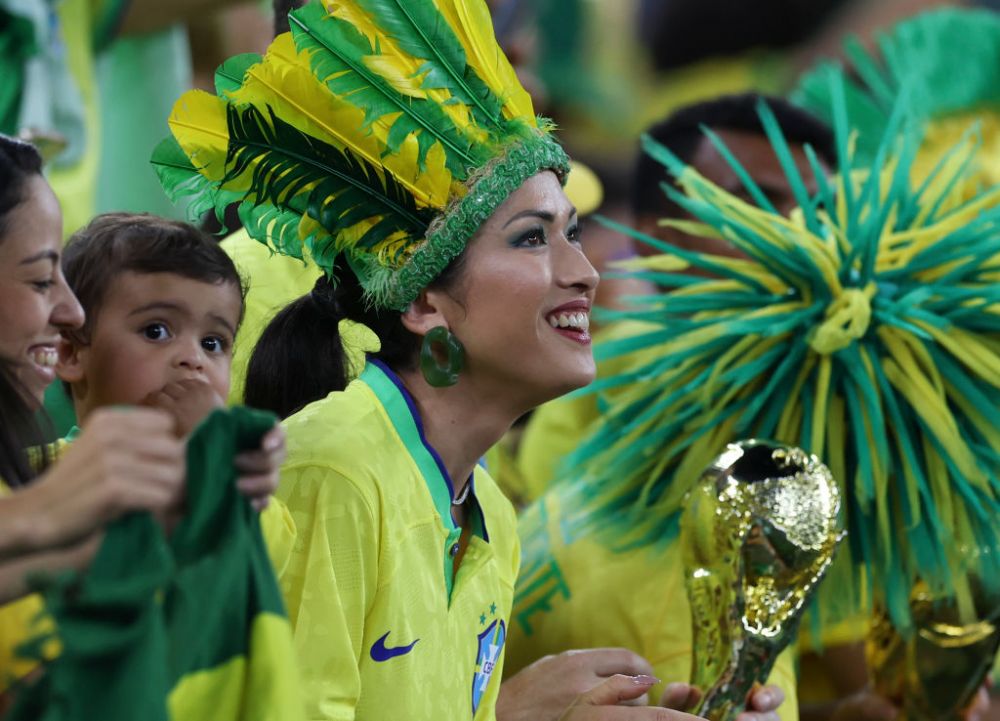 Braziliencele au făcut show în tribune la meciul cu Coreea de Sud!_9