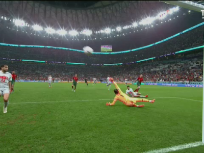GOOOL Portugalia! Raphael Guerreiro marchează cu un șut puternic din careu. GOOOL Portugalia! Raphael Guerreiro marchează cu un șut puternic din careu. _3171