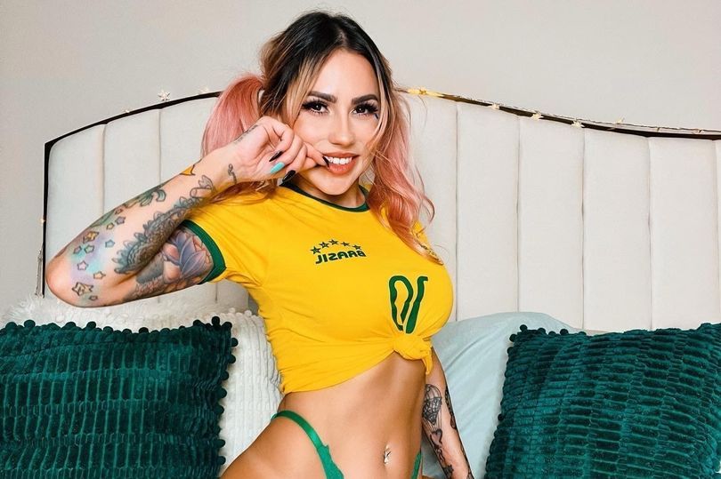 Ea este cel mai sexy suporter al naționalei Braziliei, dar și o admiratoare a lui Cristiano Ronaldo! Cum arată Mayara Lopes în lenjerie intimă _4