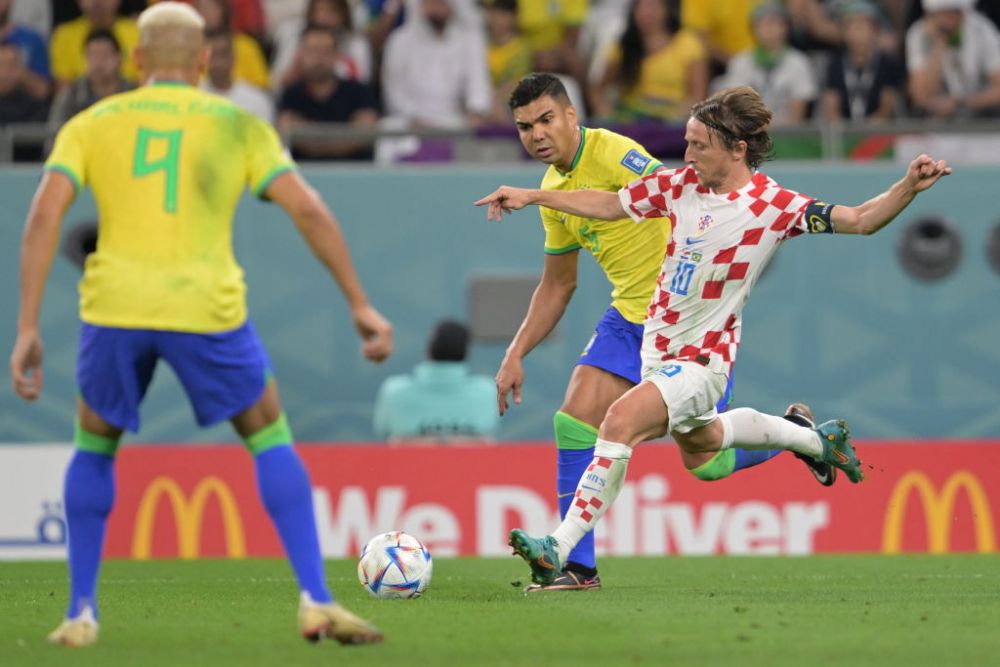 Momentul care s-a viralizat în timp record! Ce au făcut Casemiro și Luka Modric la pauza meciului Croația - Brazilia_1