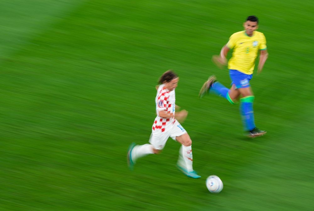 Momentul care s-a viralizat în timp record! Ce au făcut Casemiro și Luka Modric la pauza meciului Croația - Brazilia_5