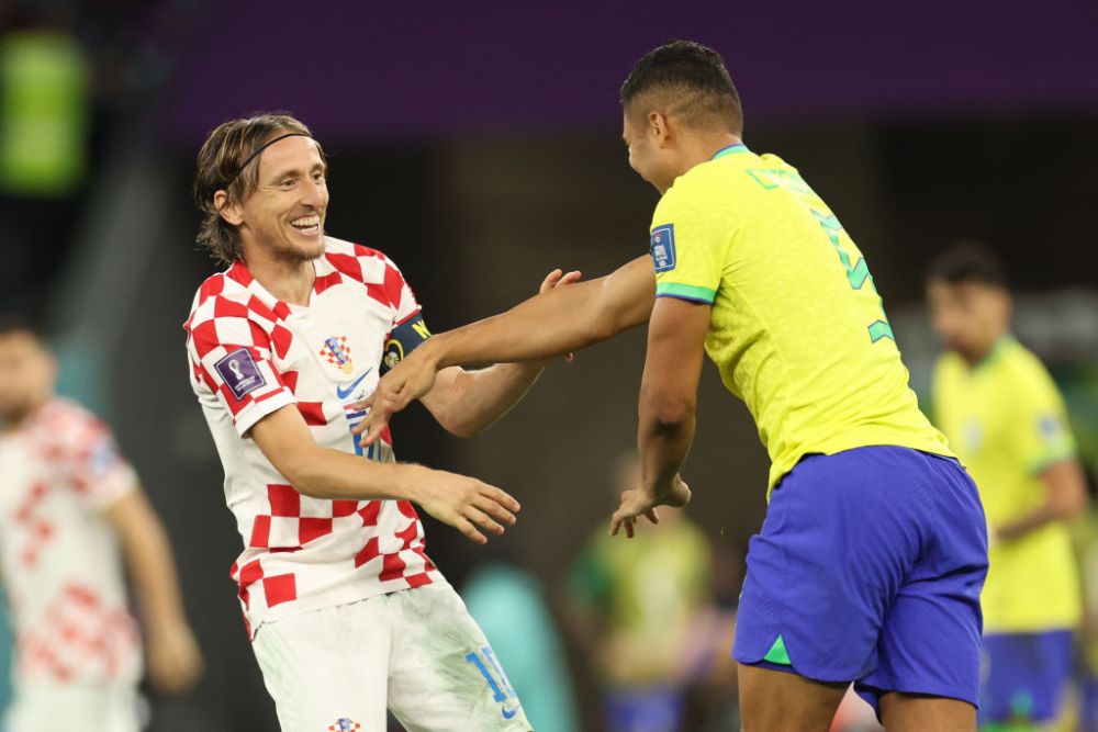 Momentul care s-a viralizat în timp record! Ce au făcut Casemiro și Luka Modric la pauza meciului Croația - Brazilia_9