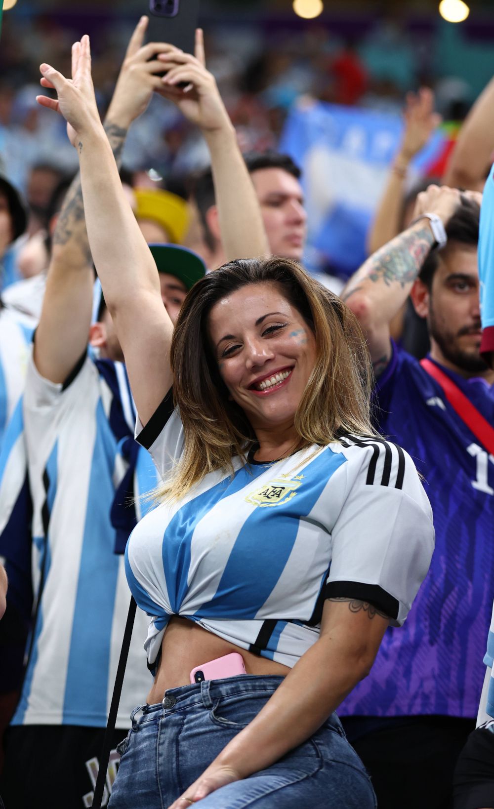 Rivalizează cu ”Miss Croația”! Argentiniencele au încins atmosfera la meciul cu Olanda_2