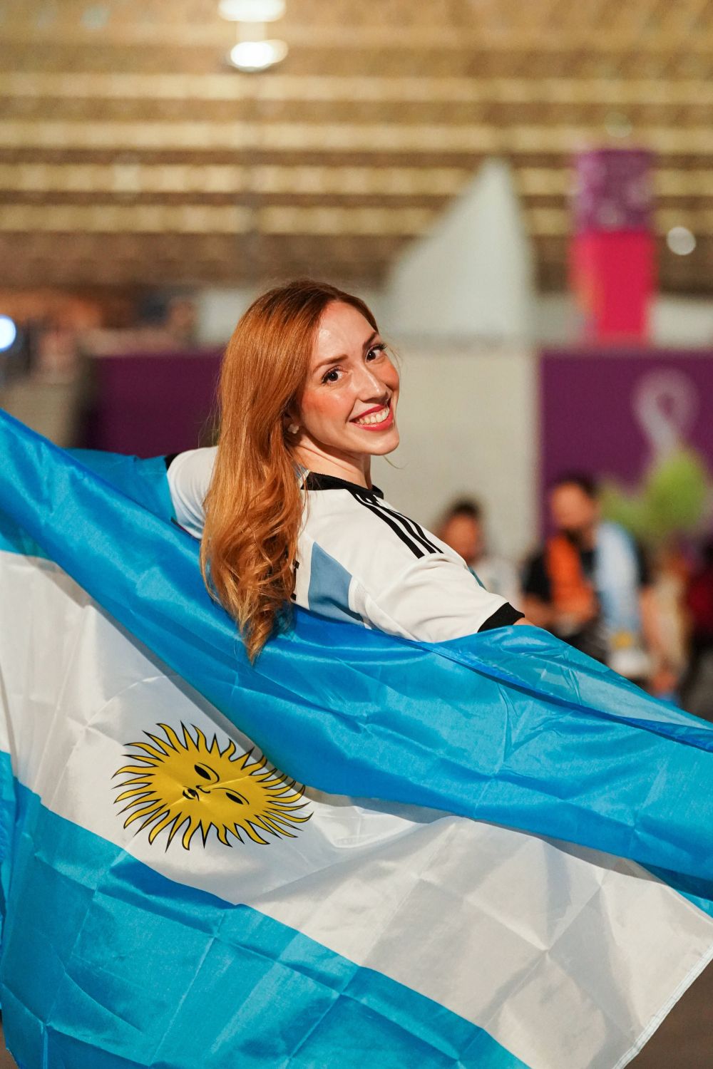Rivalizează cu ”Miss Croația”! Argentiniencele au încins atmosfera la meciul cu Olanda_13