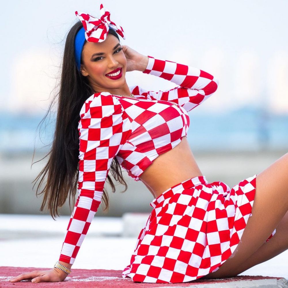 ”Miss Croația” a reacționat, după ce s-a zvonit că ar fi gata să se dezbrace pentru Modric&Co._45