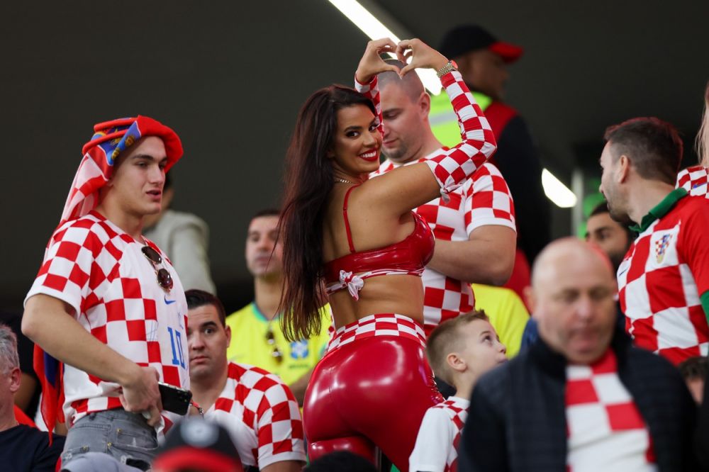 ”Miss Croația” a reacționat, după ce s-a zvonit că ar fi gata să se dezbrace pentru Modric&Co._49