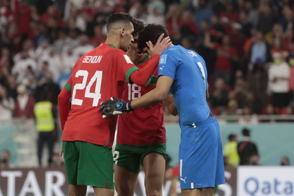 Imaginile bucuriei! Marocanii, mai fericiți ca niciodată după ce naționala a eliminat-o pe Portugalia de la Mondialul din Qatar_13