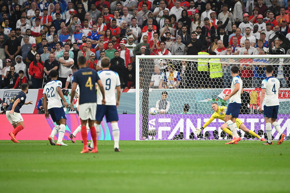 Torpila Aurelien Tchouameni! Viteza atinsă de minge și reacția unui englez celebru: "N-am văzut asemenea gol până acum la Cupa Mondială"_4