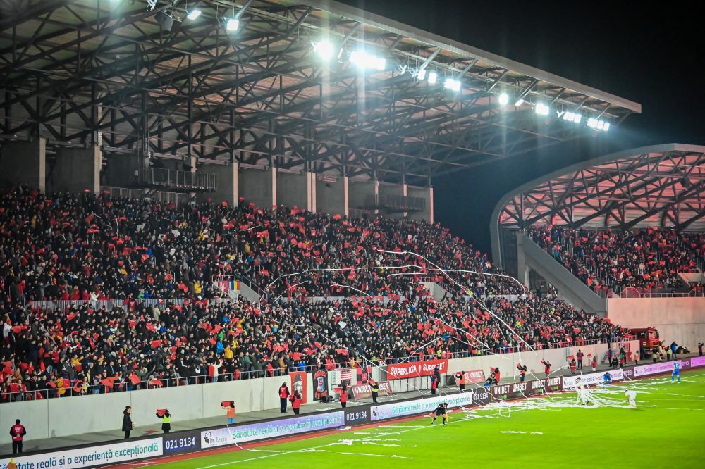 Noul stadion din Sibiu de 30 de milioane de euro „scârțâie” de la inaugurare: „Gazonul este foarte rău! Problema e interminabilă!”_3