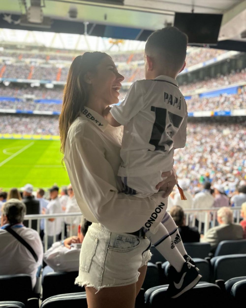 Soția unui jucător de la Real Madrid, impresionată de Messi: ”Nimeni nu poate nega că e cel mai bun din istorie”_6
