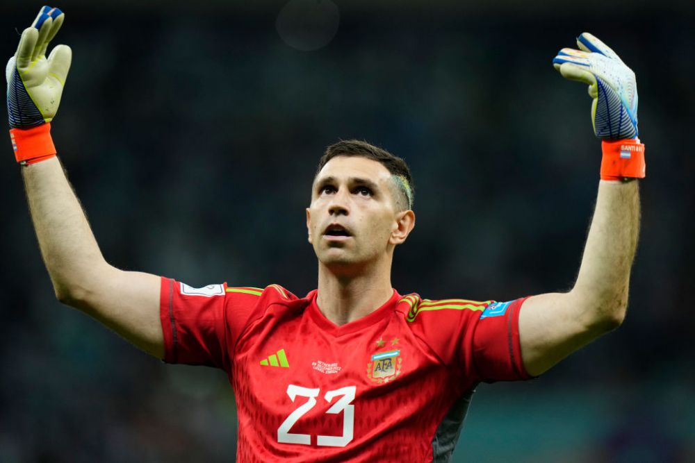 Portarul Argentinei, Emiliano Martinez, riscă să fie suspendat de la Cupa Mondială după meciul cu Olanda _5