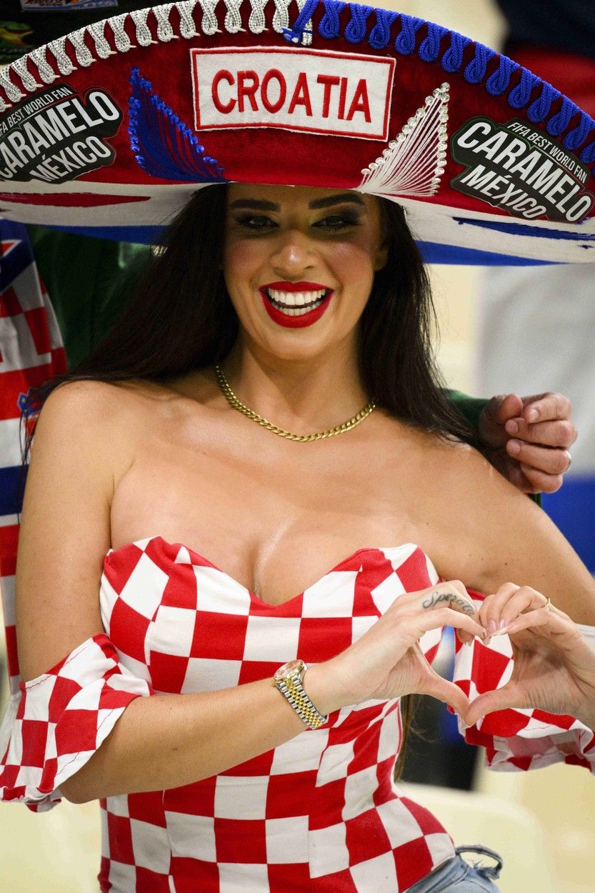 Miss Croația a surprins din nou! Cum a apărut Ivana Knoll la meciul cu Argentina_29