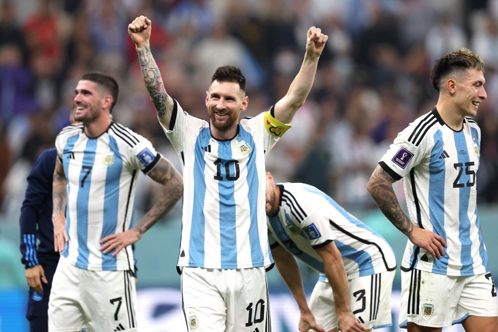 Imagini de colecție cu Leo Messi și jucătorii Argentinei! Cum au sărbătorit calificarea în finala Mondialului_6