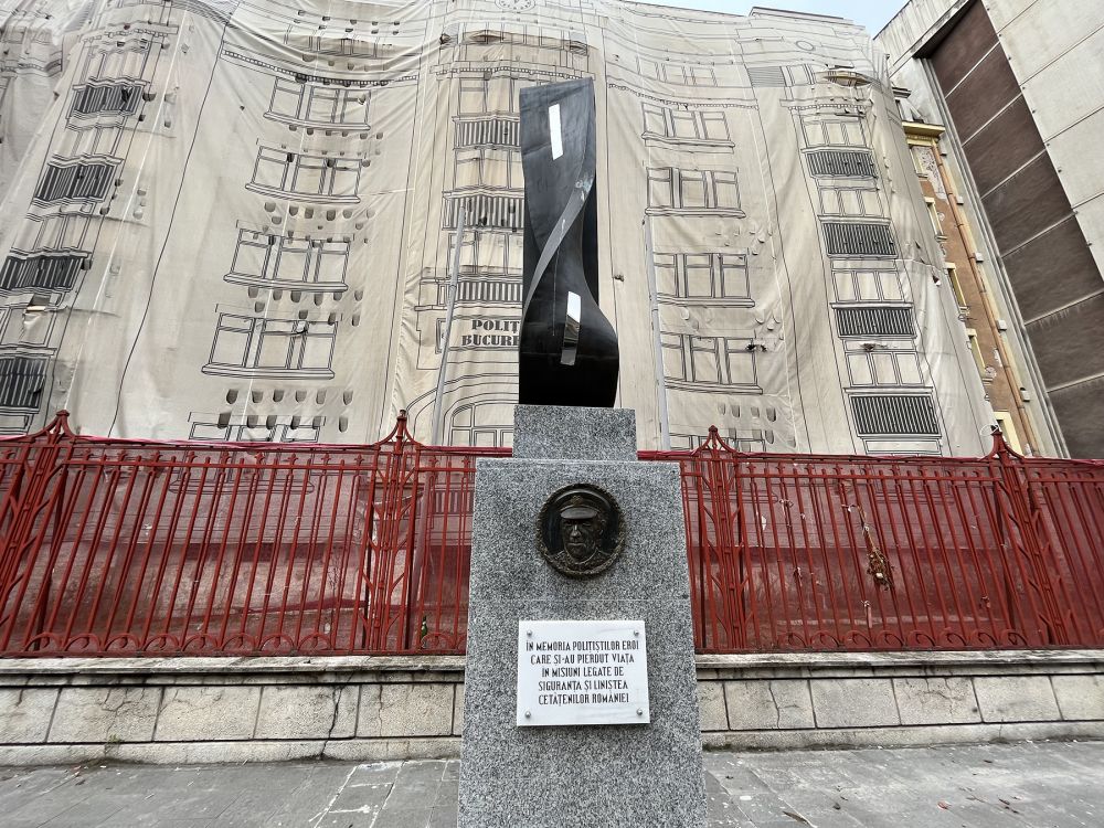 Acesta este monumentul din București despre care turiștii străini cred că e dedicat Mondialului din Qatar_12