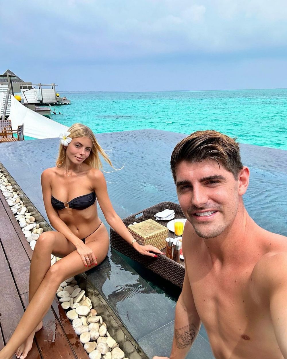 Thibaut Courtois și iubita sa model se relaxează în Maldive după Cupa Mondială. Mishel Gerzig este răvășitoare în costum de baie_23